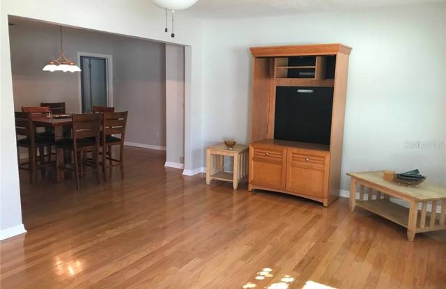 3819 W SAN NICHOLAS STREET Gallery 3