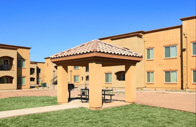 Raintree Apartments Gallery 2