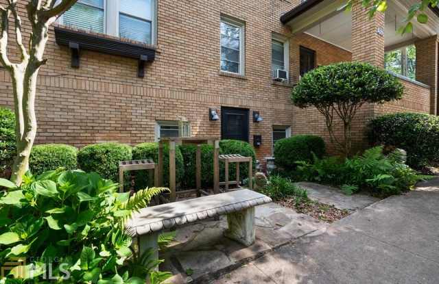 590 Elmwood Dr Gallery 3
