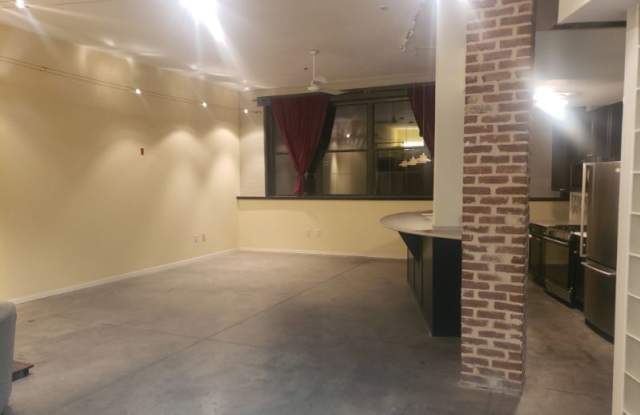 376 Nelson St SW E2 Gallery 2