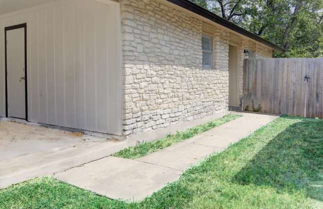 805 Sirocco Dr Gallery 4