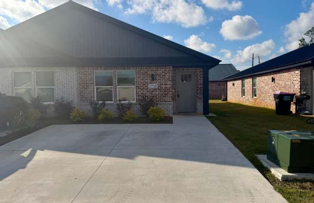 New Construction 3 BED 2 BATH - 2738 Usery Road, Springfield, FL 32404