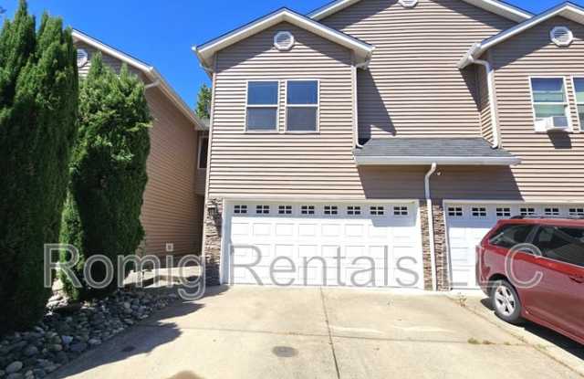 8102 NE 36th Ct - 8102 Northeast 36th Court, Hazel Dell, WA 98665