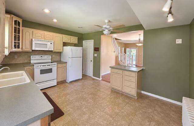 605-607 Deacon Street - 605 Gallery 3