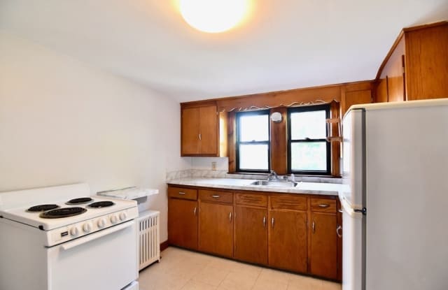 20 Hollis Ave photos photos