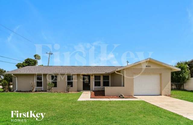 901 Southeast 17th Terrace - 901 Southeast 17th Terrace, Cape Coral, FL 33990