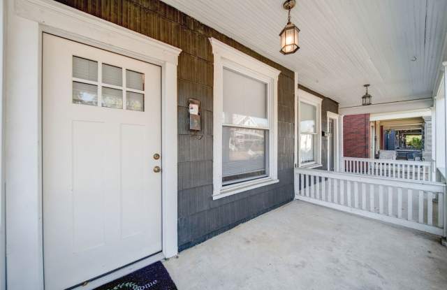 5 Bedroom Right off of High St - OSU Campus Gallery 3