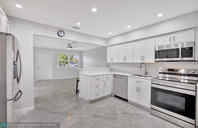 1824 SW 29th St - 1824 Southwest 29th Street, Fort Lauderdale, FL 33315
