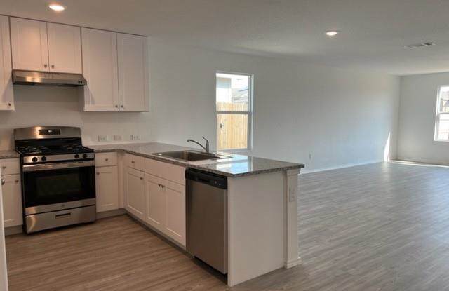 2855 Rosefinch Gallery 2