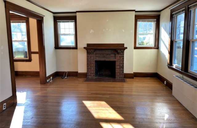 12 Lockeland Avenue 1 Gallery 3