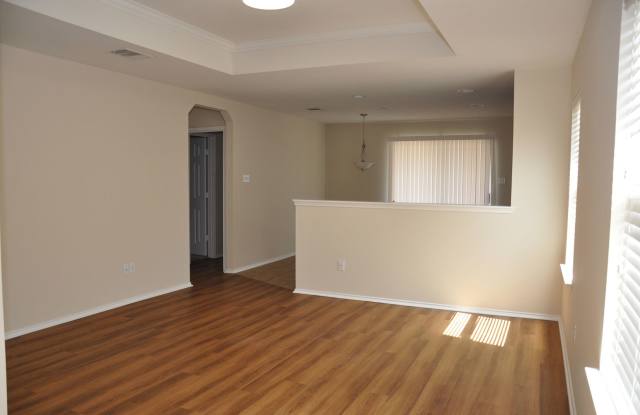 3 Bedroom 2 Bath in Cantarra Gallery 4