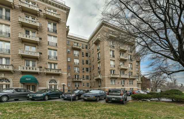 Mount Pleasant Updated Spacious One Bedroom W/Two Private Balconies! - 3426 16th Street Northwest, Washington, DC 20010