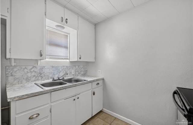 1120 Valley View Drive Gallery 4