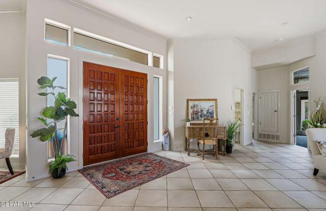5601 BURNING TREE Drive Gallery 3