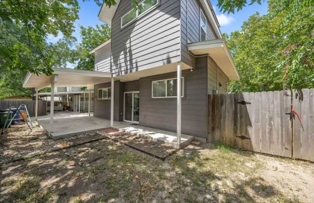 600 West Odell Street photos photos