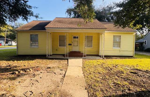 3148 Alamo Ave - 3148 Alamo Avenue, Port Arthur, TX 77642