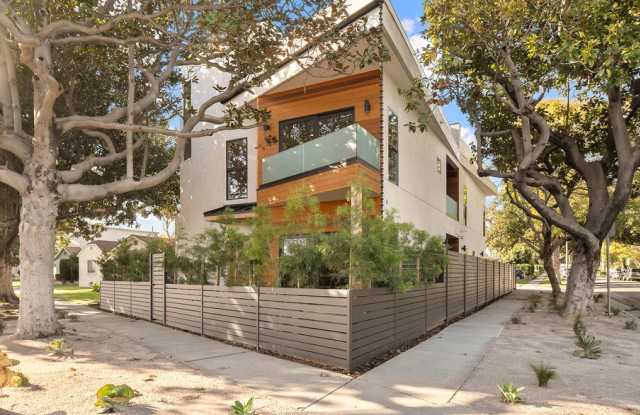 2565 Veteran Avenue photos photos