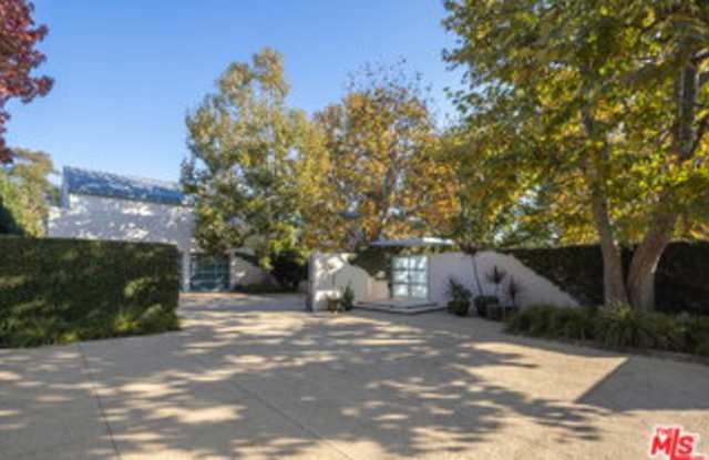 652 Chautauqua Boulevard Gallery 3