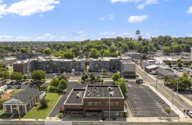 728 College Street photos photos