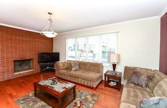 3-Bedroom Apartment with Free Parking Spot! Utilities Included in Rent! - 1135 South Broad Street, Philadelphia, PA 19147