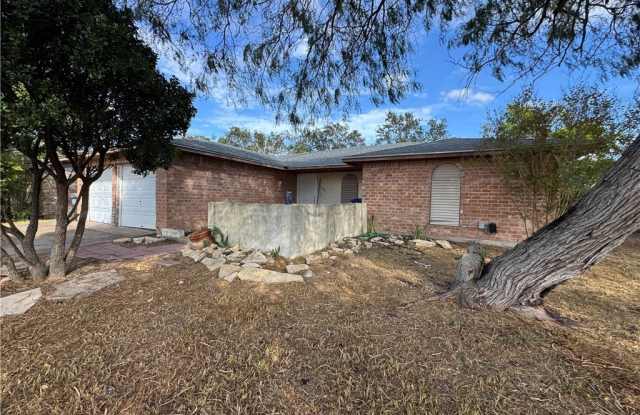5929 Parkview Drive Gallery 1