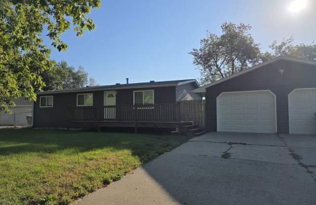 1 Bancroft Ct - 1 Bancroft Court, North Sioux City, SD 57049