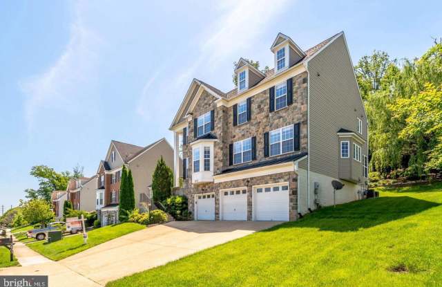 3403 BURGUNDY ROAD Gallery 2