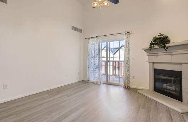 3872 South Dallas Street Gallery 4