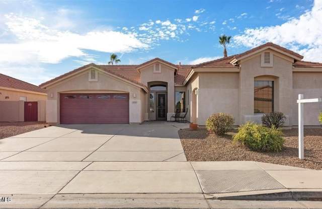 2334 S Vincent -- photos photos