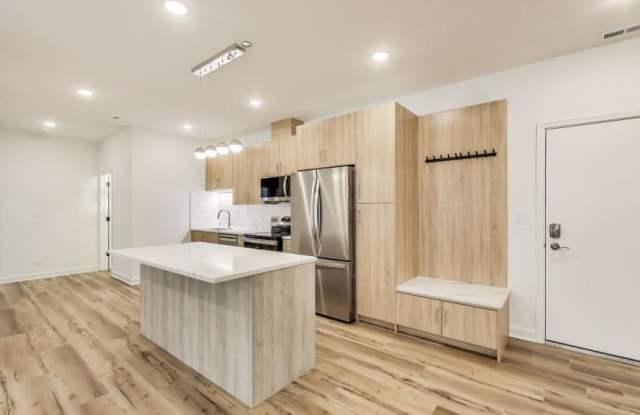 5126 S. Kenwood photos photos