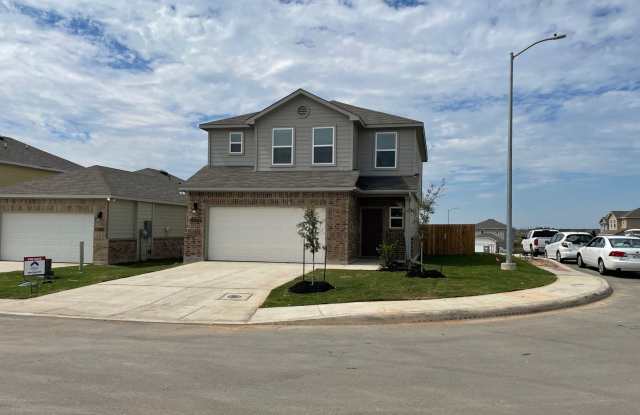 AUTUMN KICKOFF DEAL! Sign by 9/30 & Get a 65" Smart TV + YETI Cooler! | 3-Bed, 2.5-Bath Home in Scott’s Hollow with a Fenced-In Backyard Gallery 4