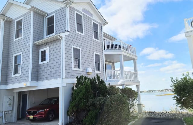 8 Neptune Dr - 8 Neptune Dr, Atlantic County, NJ 08244