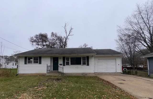 Cozy 2-Bedroom Home with Car Garage in Dixon! photos photos Cozy 2-Bedroom Home with Car Garage in Dixon! photos photos