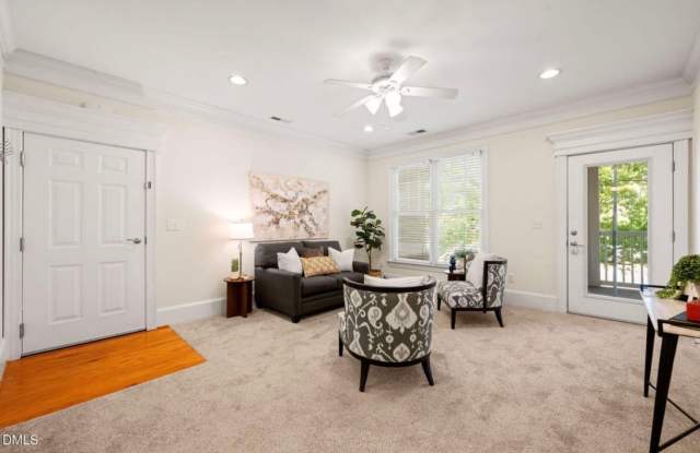 Beautifully Updated Cary Park Condo – Open Floor Plan & Covered Deck Gallery 3