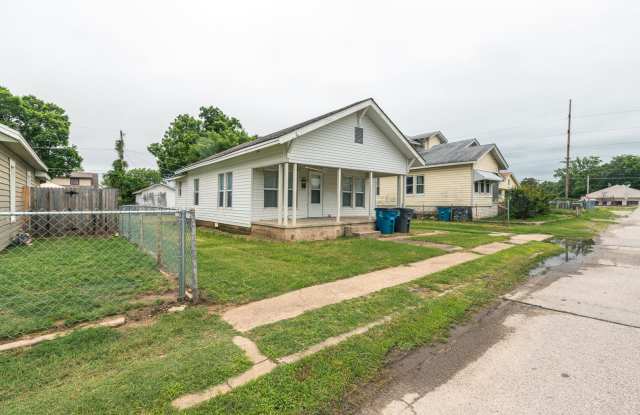 Beautiful 2 Bed 1 Bath in Quiet Area photos photos