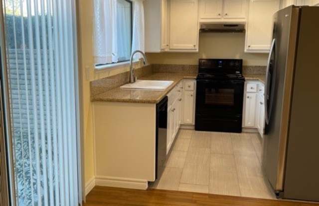 28031 Ridgecove Court N Gallery 4