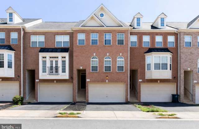 4527 ENGLISH HOLLY Drive photos photos