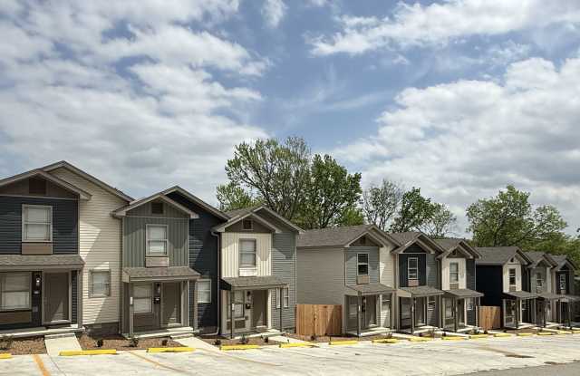 Newly Constructed 2/2 Townhouse in Batesville! photos photos