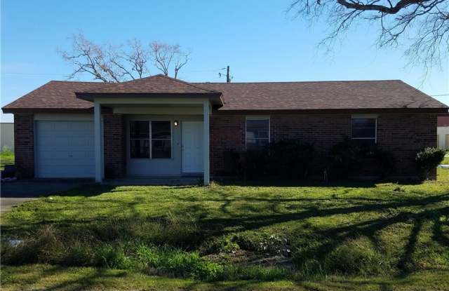 135 Allen Drive - 135 Allen Drive, Portland, TX 78374