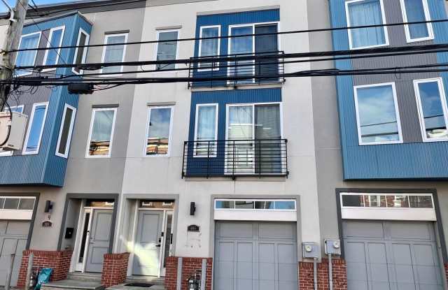 Gorgeous 3-Bedroom Townhome with One-Car Garage in Olde Kensington! Available mid-August! photos photos Gorgeous 3-Bedroom Townhome with One-Car Garage in Olde Kensington! Available mid-August! photos photos
