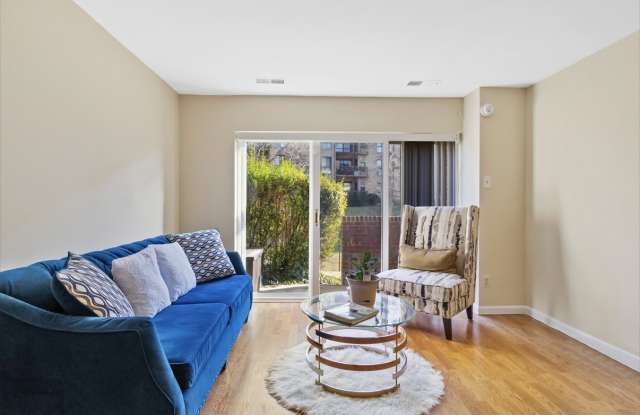 3075 Hawthorne Drive Northeast photos photos 3075 Hawthorne Drive Northeast photos photos