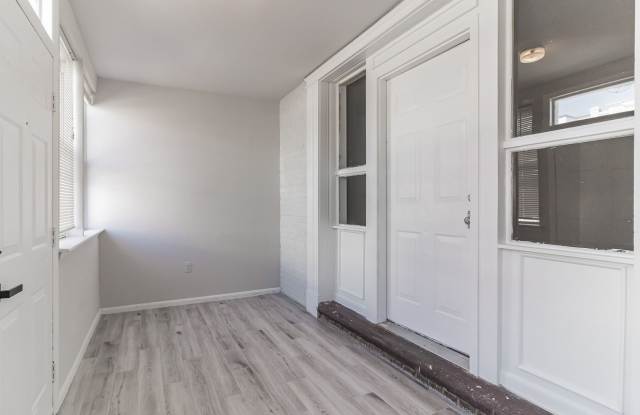 Two bedroom one Bathroom House for rent photos photos