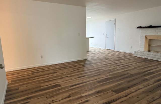 **FULLY REMODELED - MUST SEE!** Gallery 4