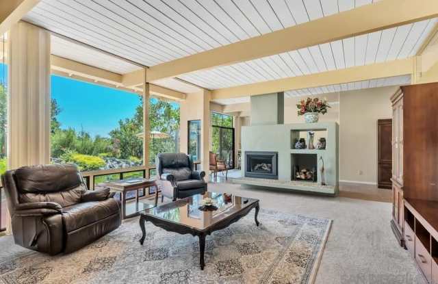 4588 Conrad photos photos