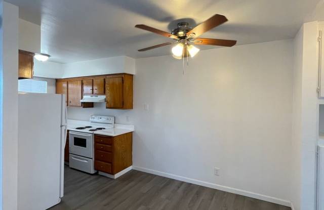 1 bedroom apartment in National City. Water and trash included Gallery 4