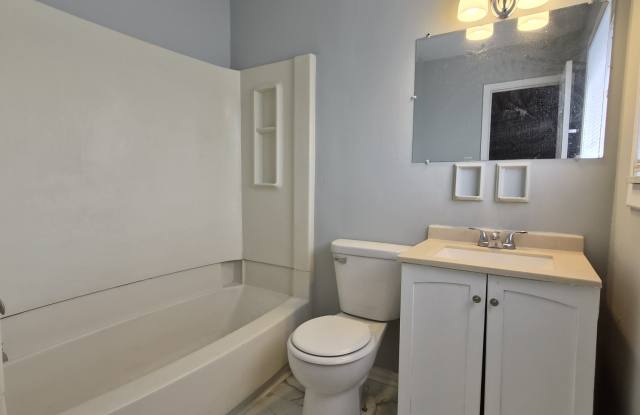 3747 Ireland Drive - NEW Gallery 2