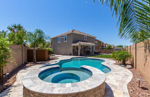 BEAUTIFULLY UPDATED 5 BED 3 BATH HOME IN QUEEN CREEK! - 21076 East Cherrywood Drive, Queen Creek, AZ 85142