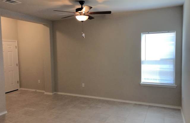1727 Davidson Ranch Dr. - 1 Gallery 3