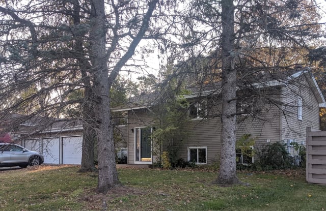 2282 26th Ave NW - 2282 26th Avenue Northwest, New Brighton, MN 55112