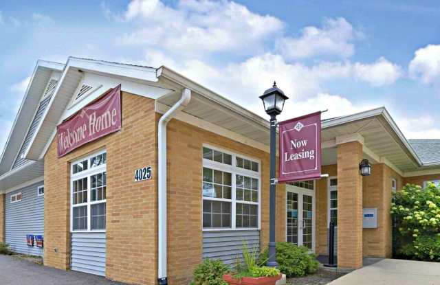 The Pointe At Cedar Rapids photos photos